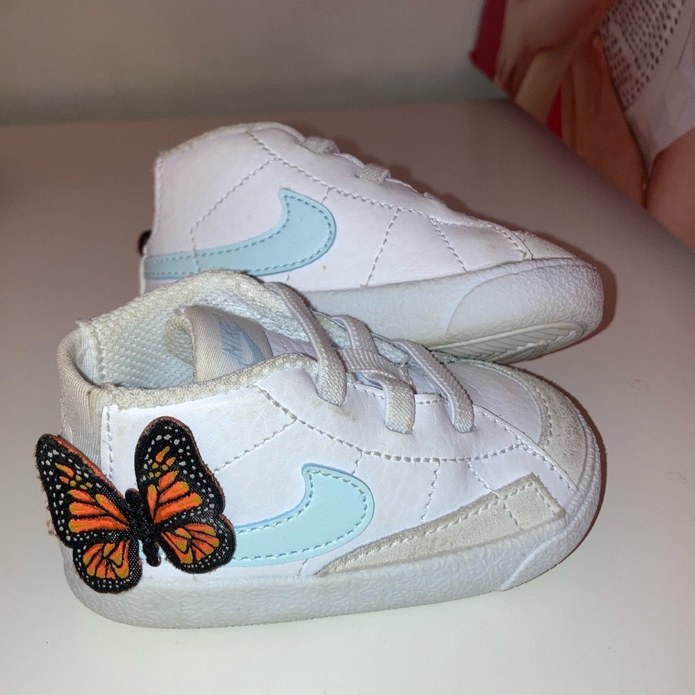 COPY - Butterfly Nike Blazers